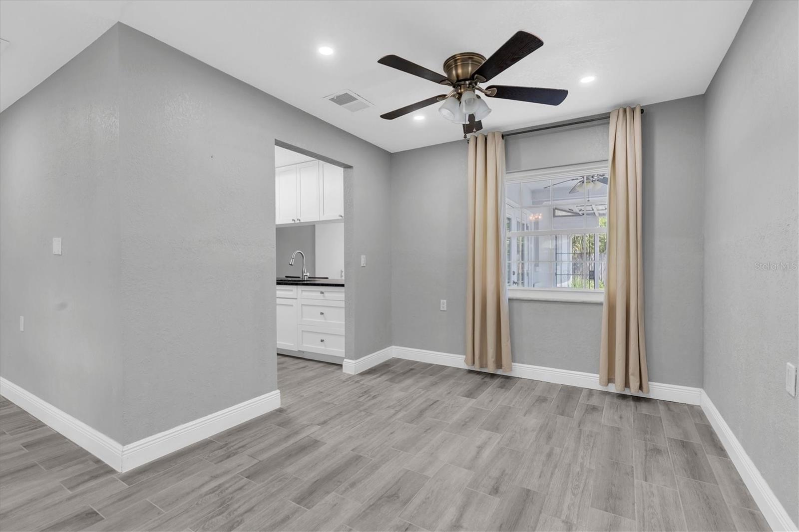 Image 31 of 44 For 5619 Denver Street Ne