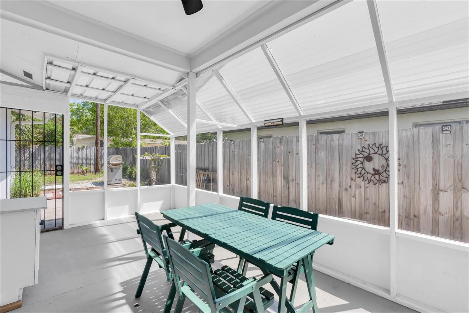 Image 33 of 44 For 5619 Denver Street Ne