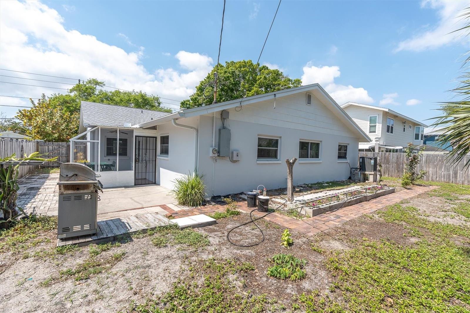 Image 39 of 44 For 5619 Denver Street Ne