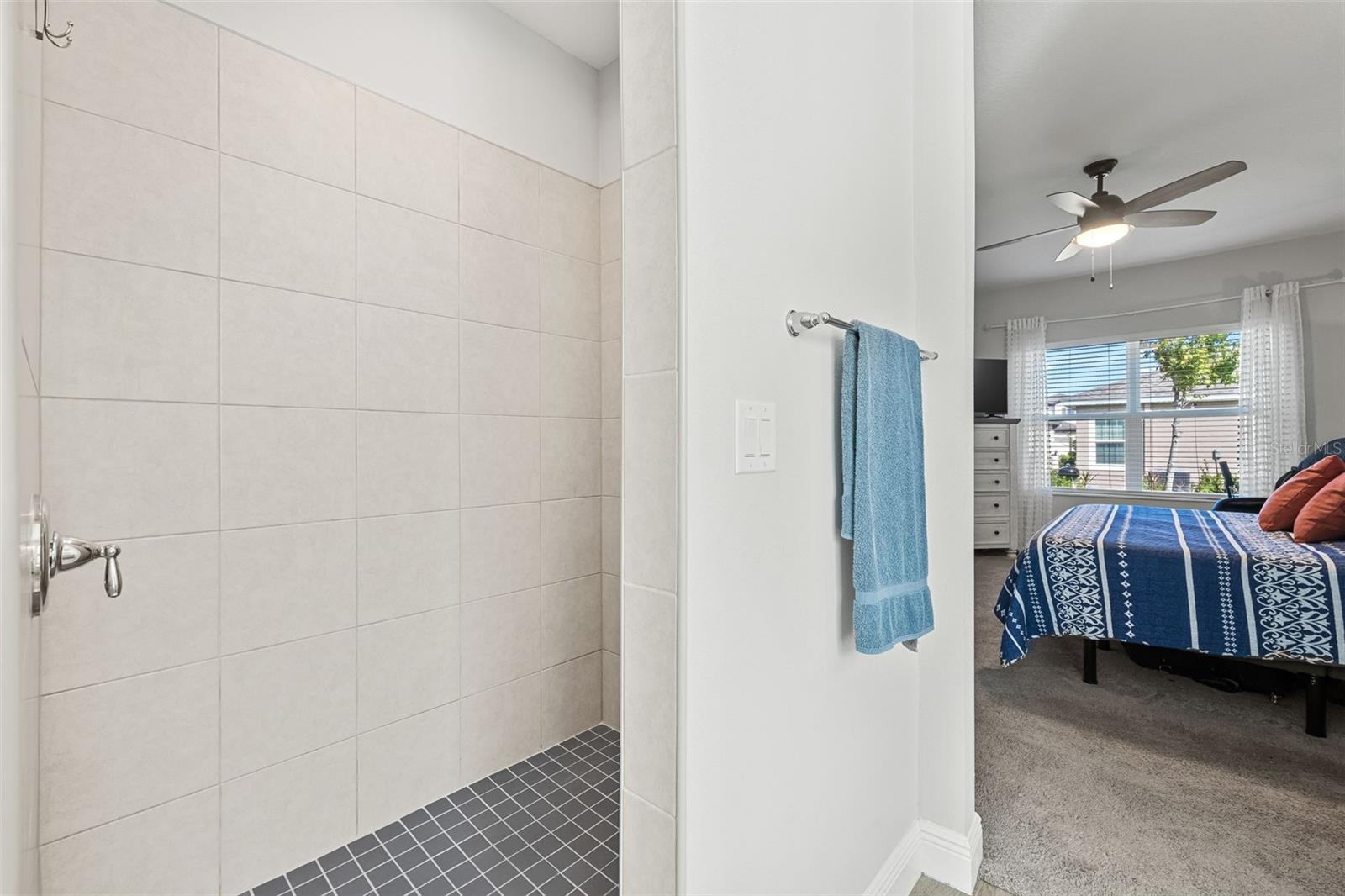 Listing photo id 23 for 5540 Del Coronado Drive