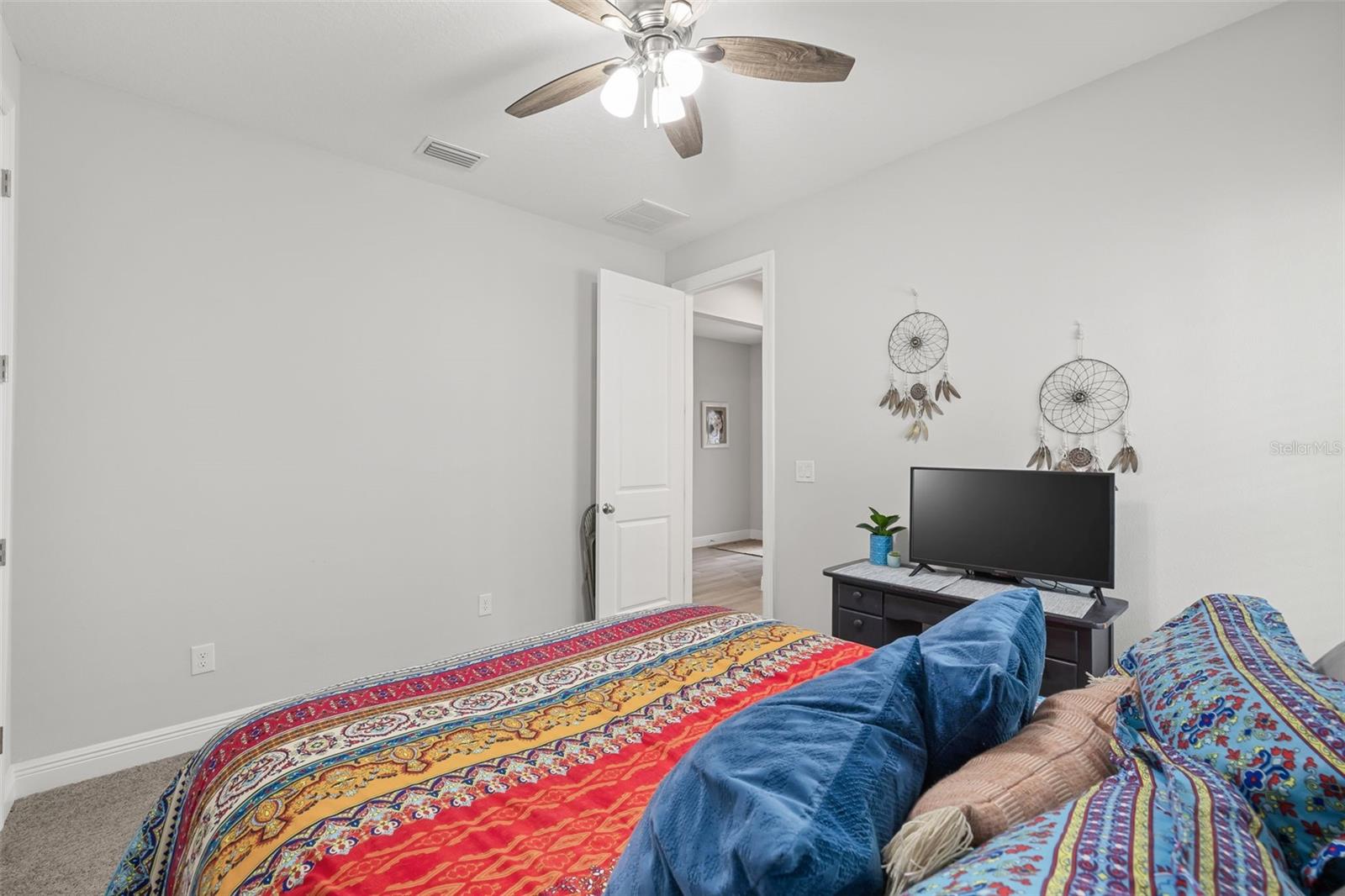 Listing photo id 30 for 5540 Del Coronado Drive