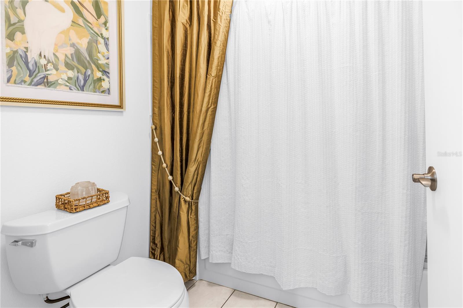 Image 17 of 42 For 992 San Carlos Court Ne