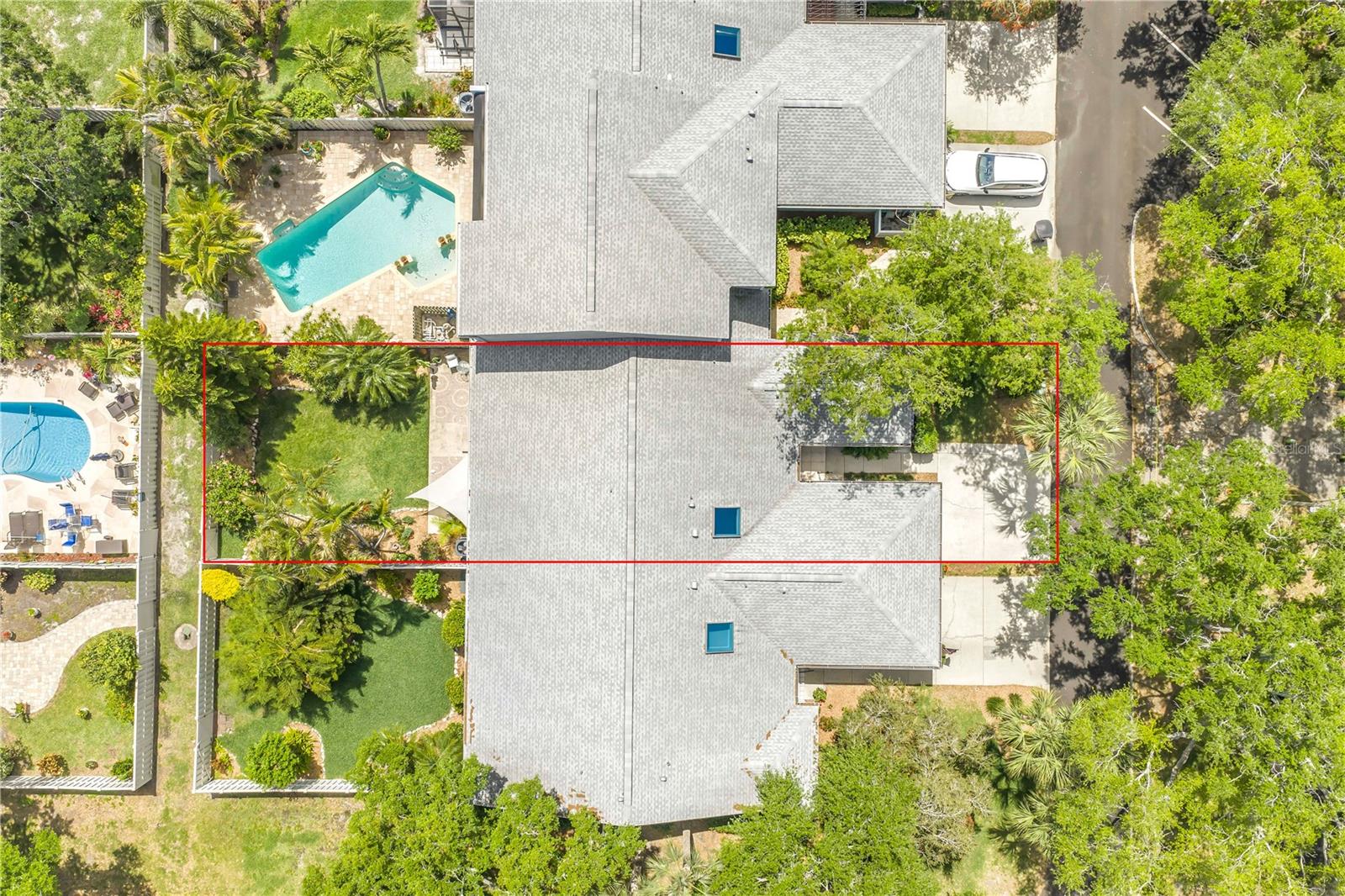 Image 24 of 42 For 992 San Carlos Court Ne