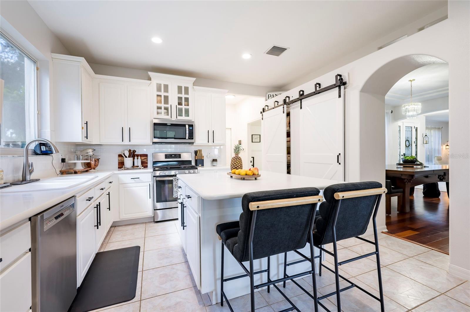 Image 17 of 55 For 212 Excalibur Court