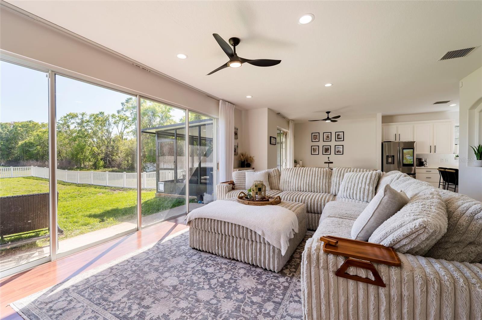 Image 23 of 55 For 212 Excalibur Court