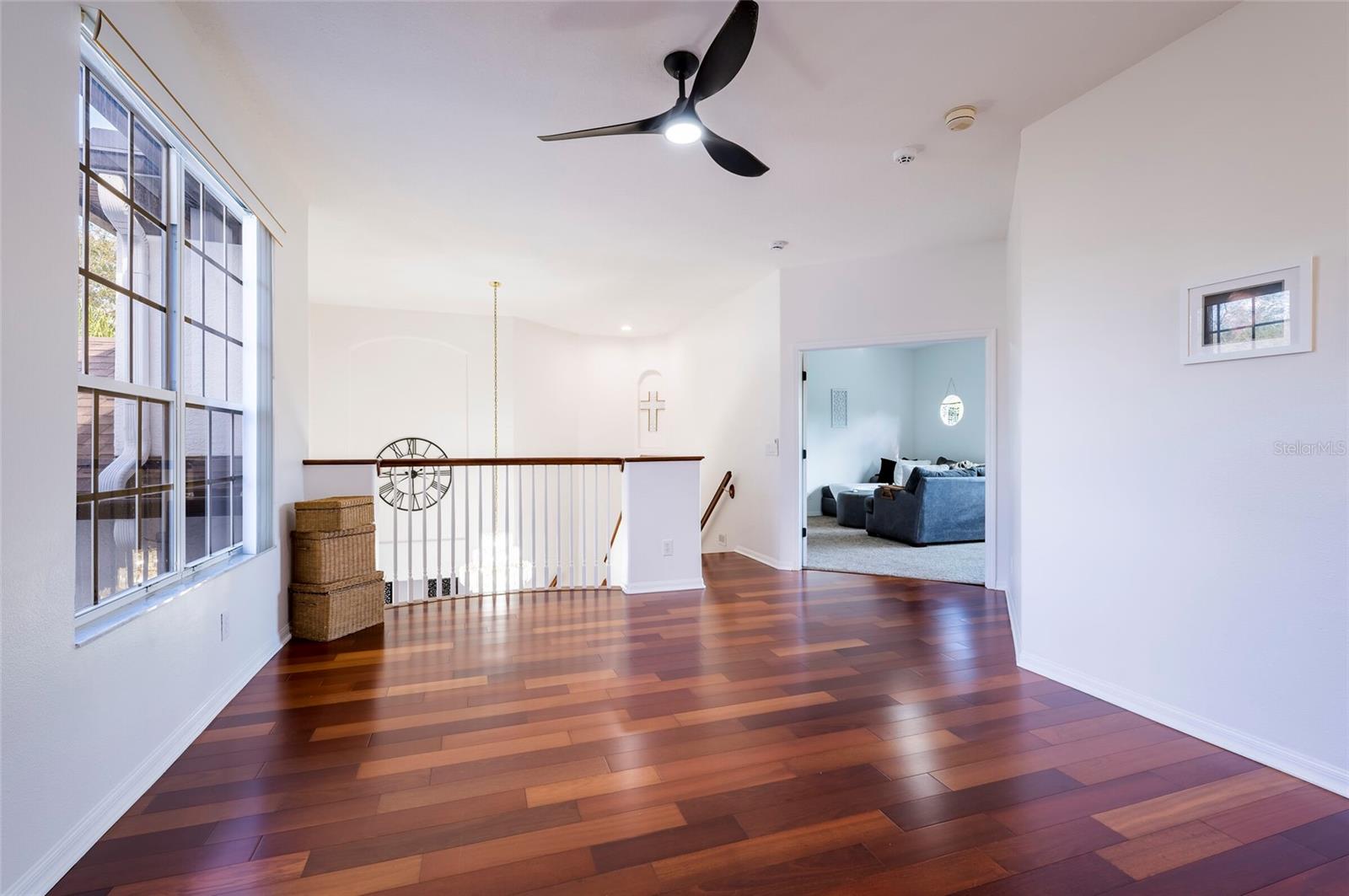 Image 31 of 55 For 212 Excalibur Court