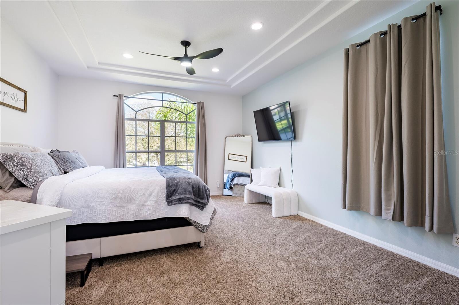 Image 38 of 55 For 212 Excalibur Court