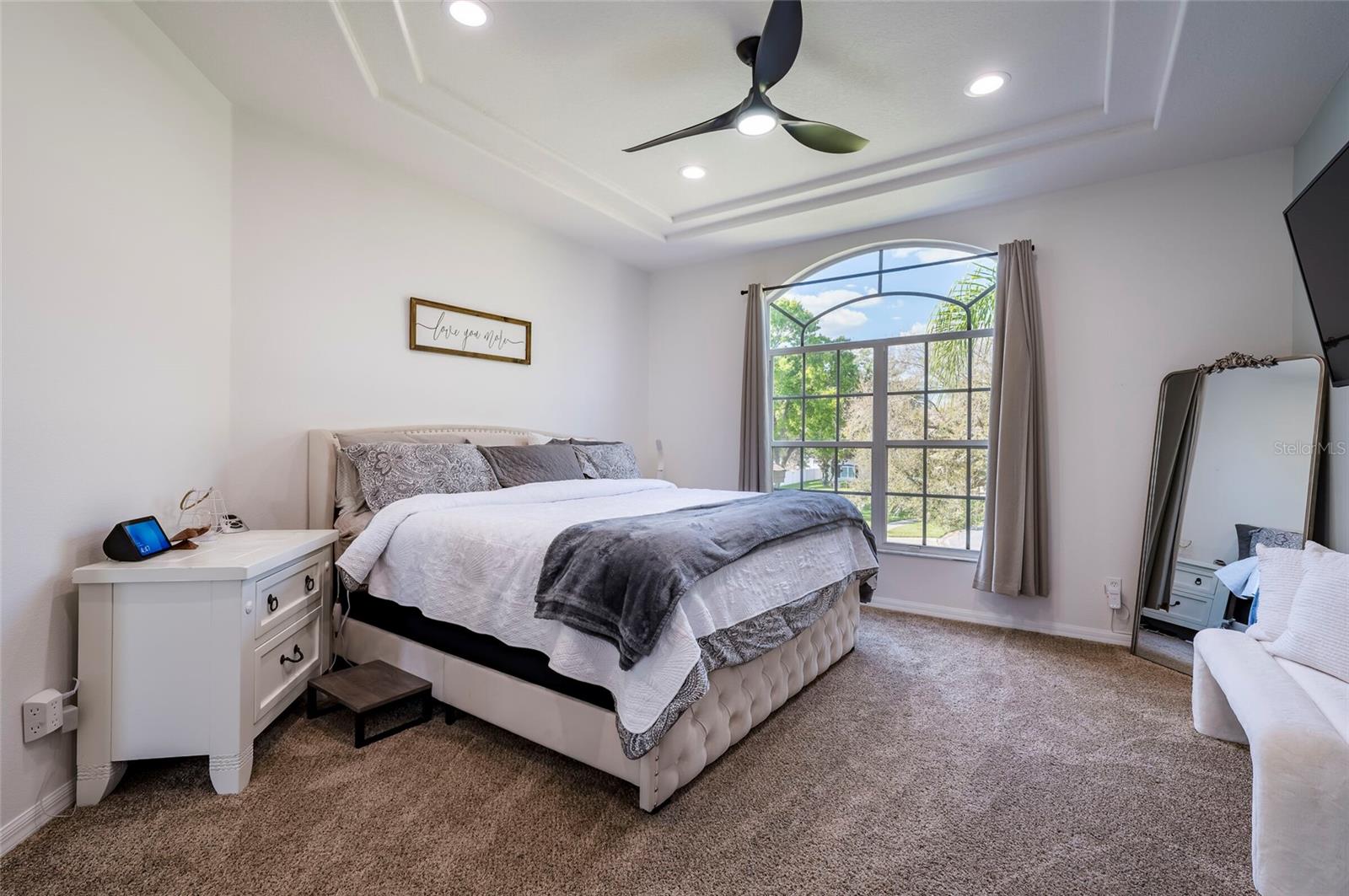 Image 39 of 55 For 212 Excalibur Court