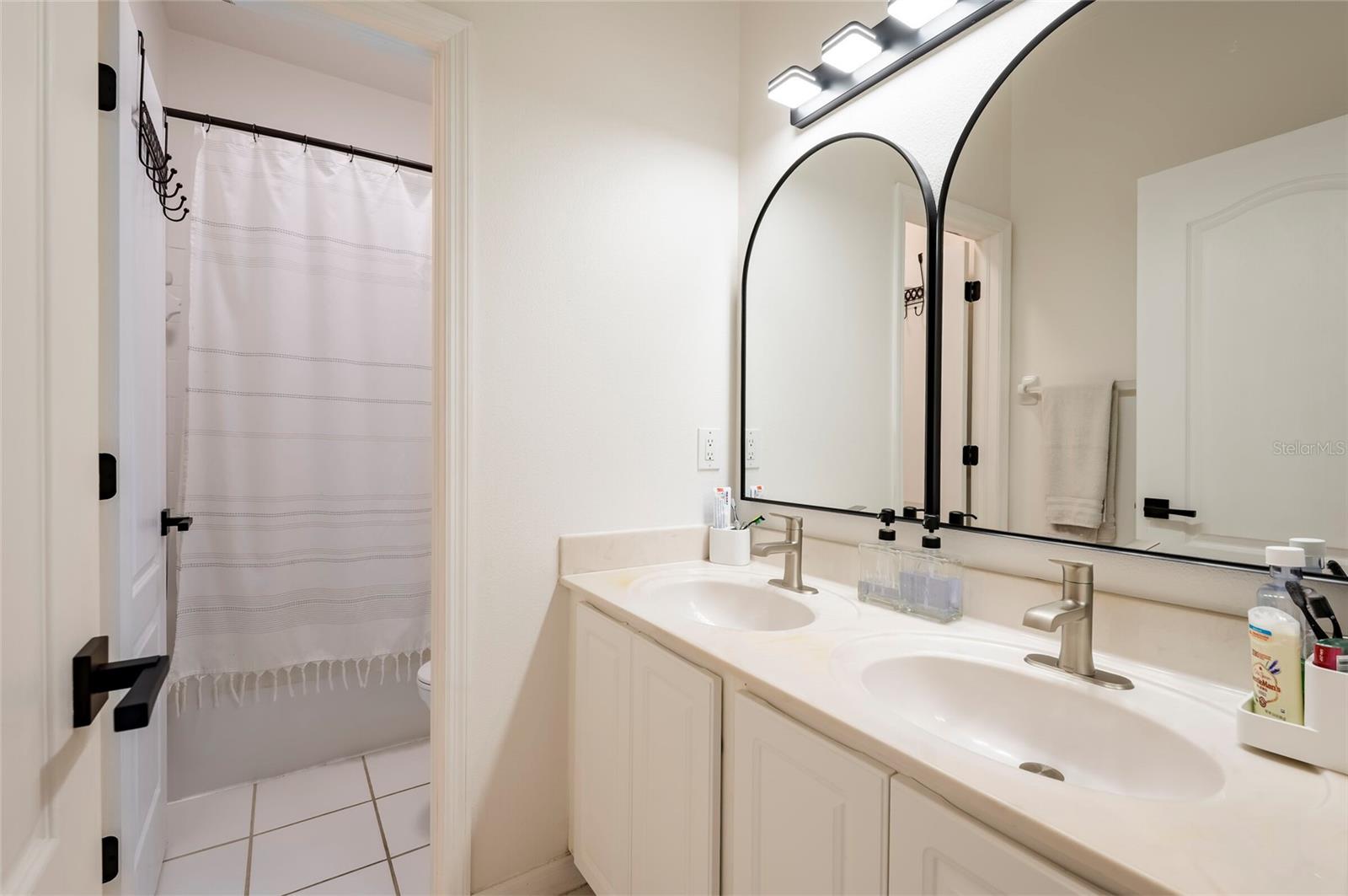 Image 42 of 55 For 212 Excalibur Court