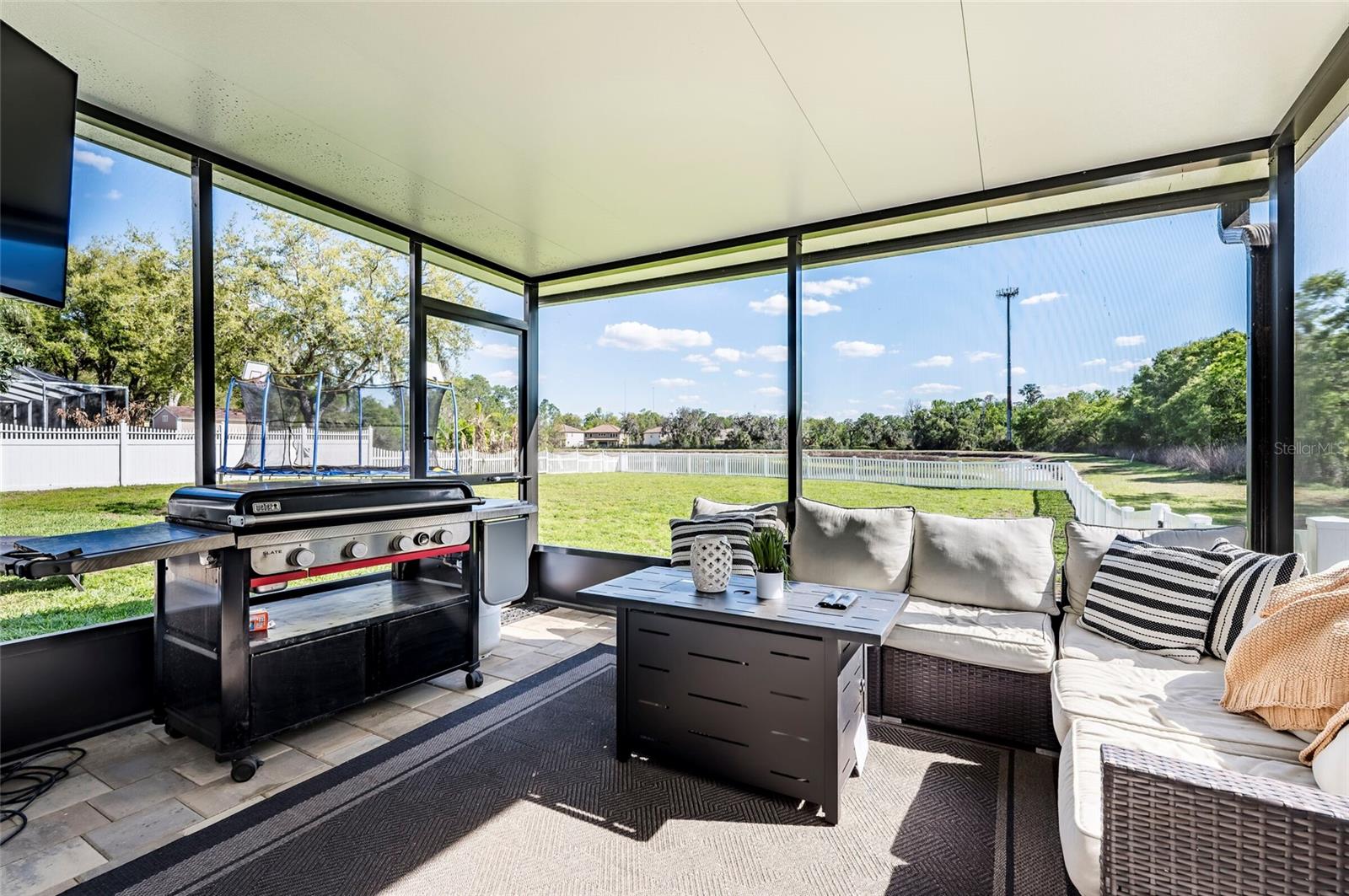 Image 50 of 55 For 212 Excalibur Court