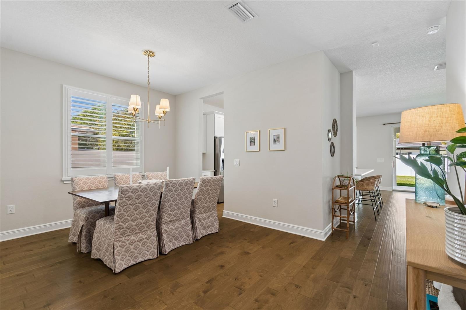 Image 15 of 61 For 3401 Pearl Ave