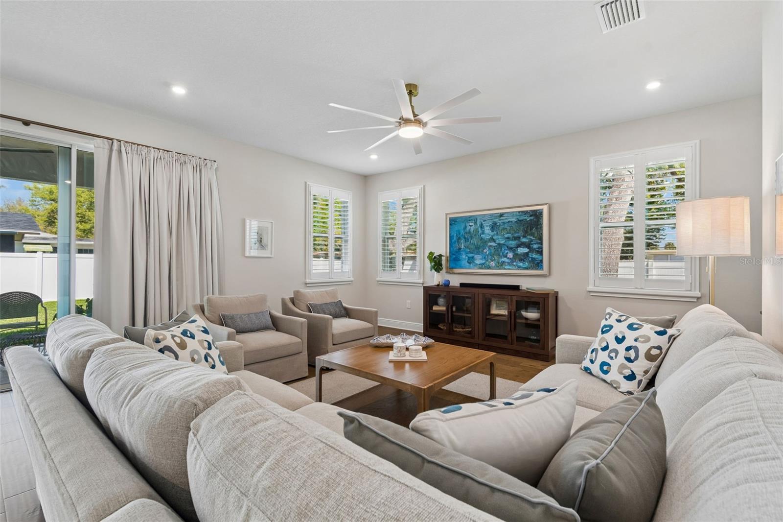 Image 31 of 61 For 3401 Pearl Ave