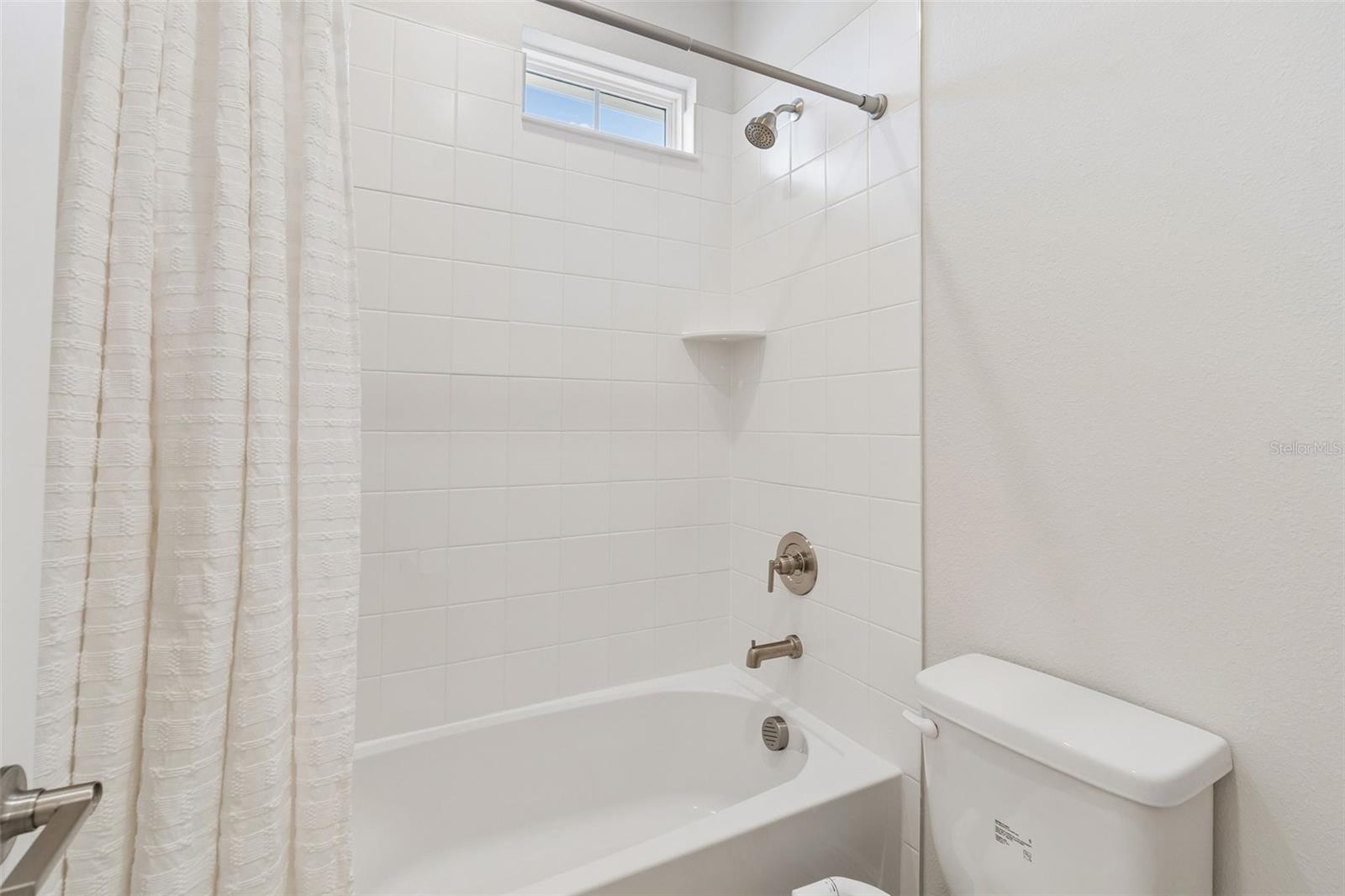 Image 41 of 61 For 3401 Pearl Ave