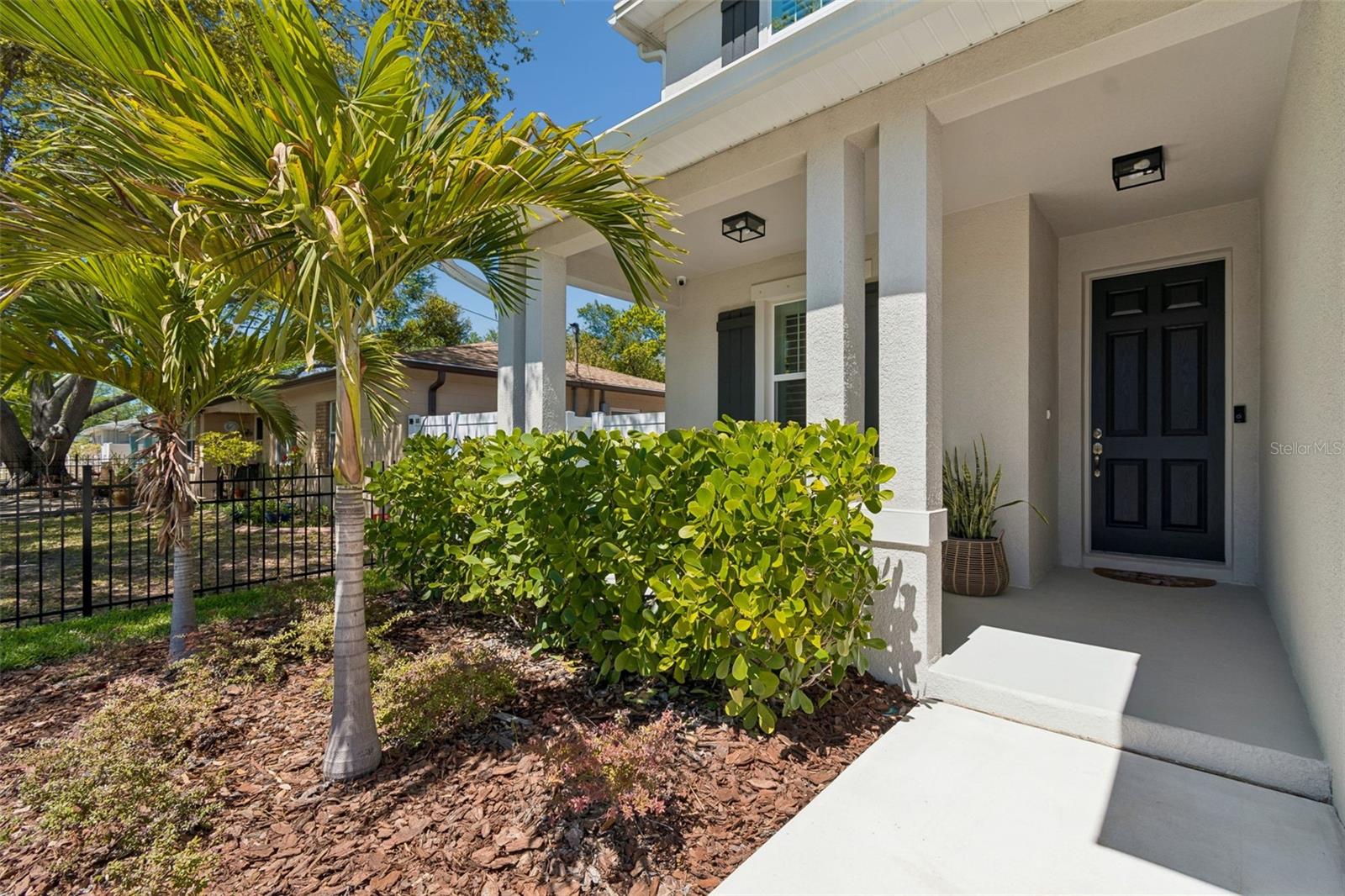 Image 5 of 61 For 3401 Pearl Ave