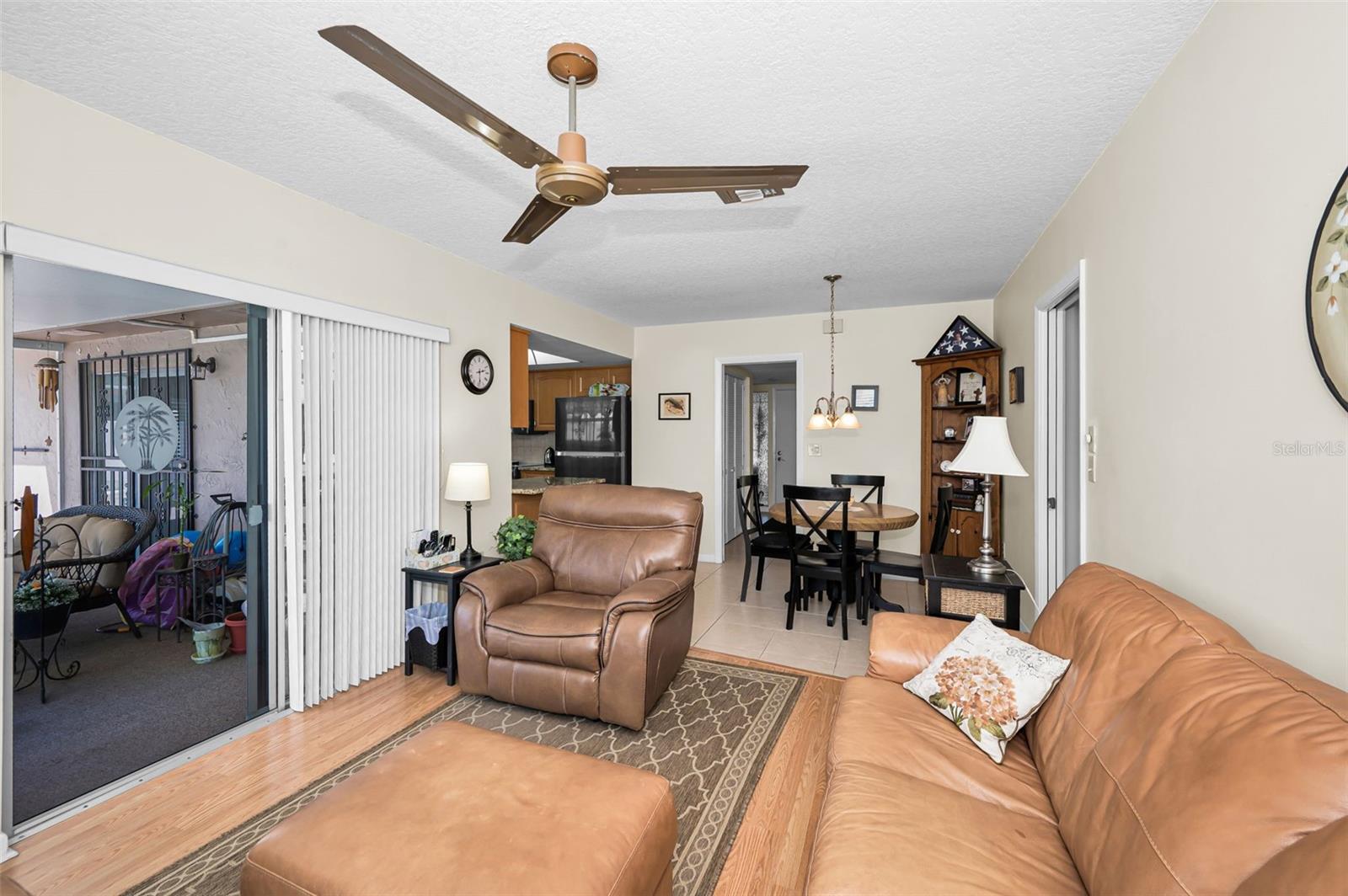 Image 11 of 46 For 2255 Wilshire Drive