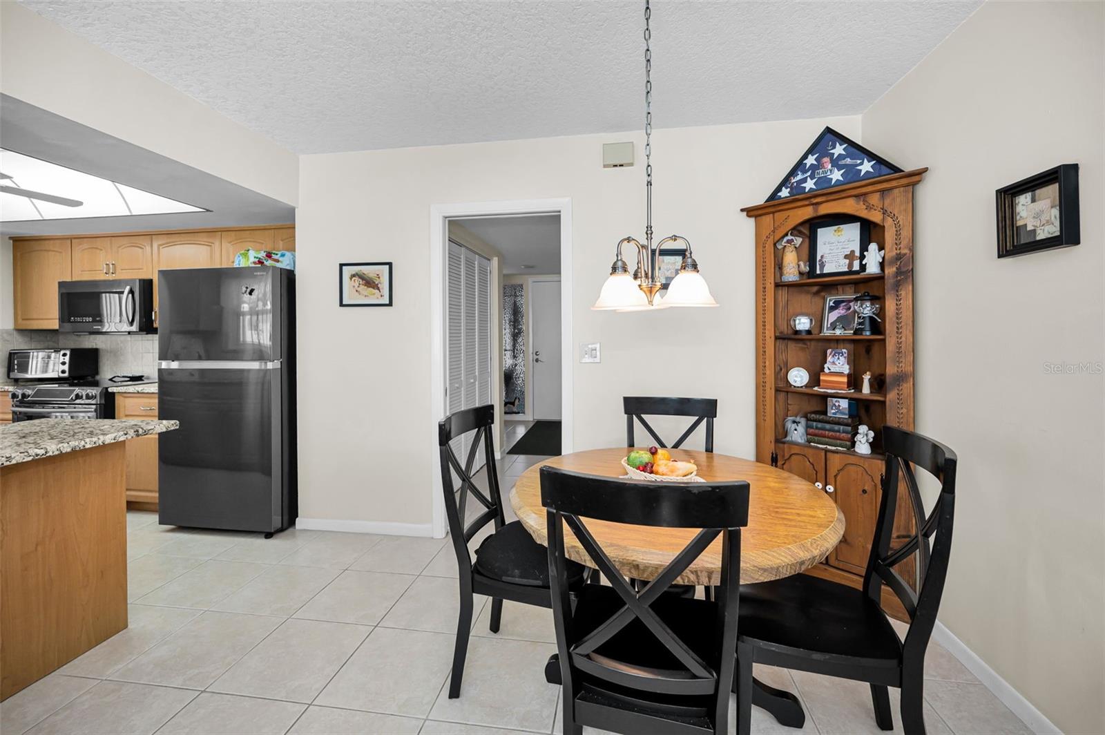 Image 17 of 46 For 2255 Wilshire Drive