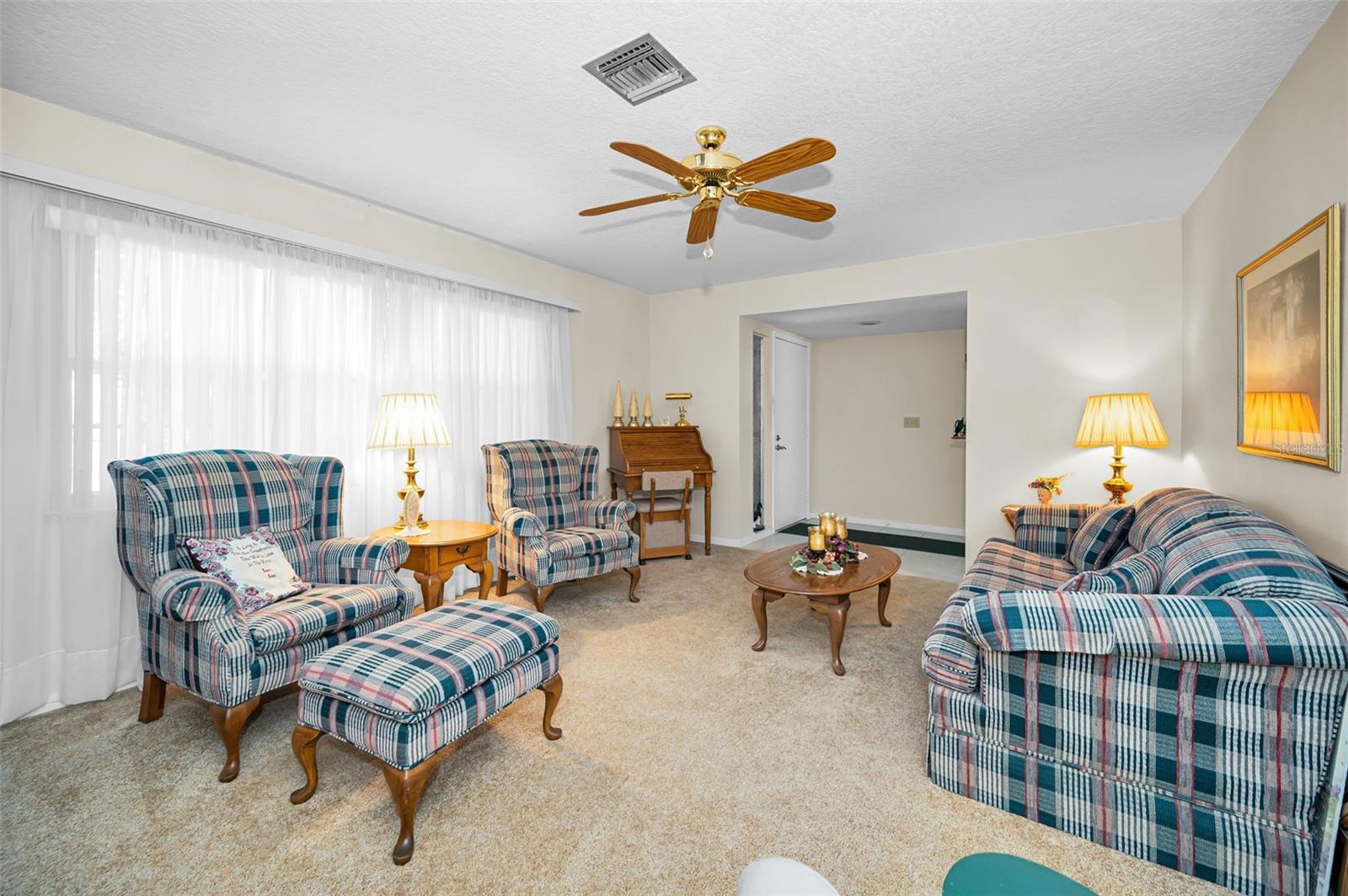 Image 19 of 46 For 2255 Wilshire Drive