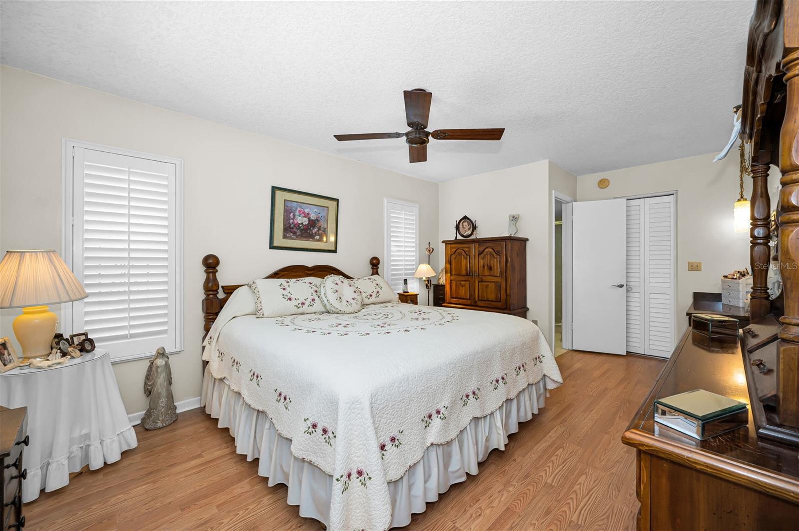 Image 22 of 46 For 2255 Wilshire Drive