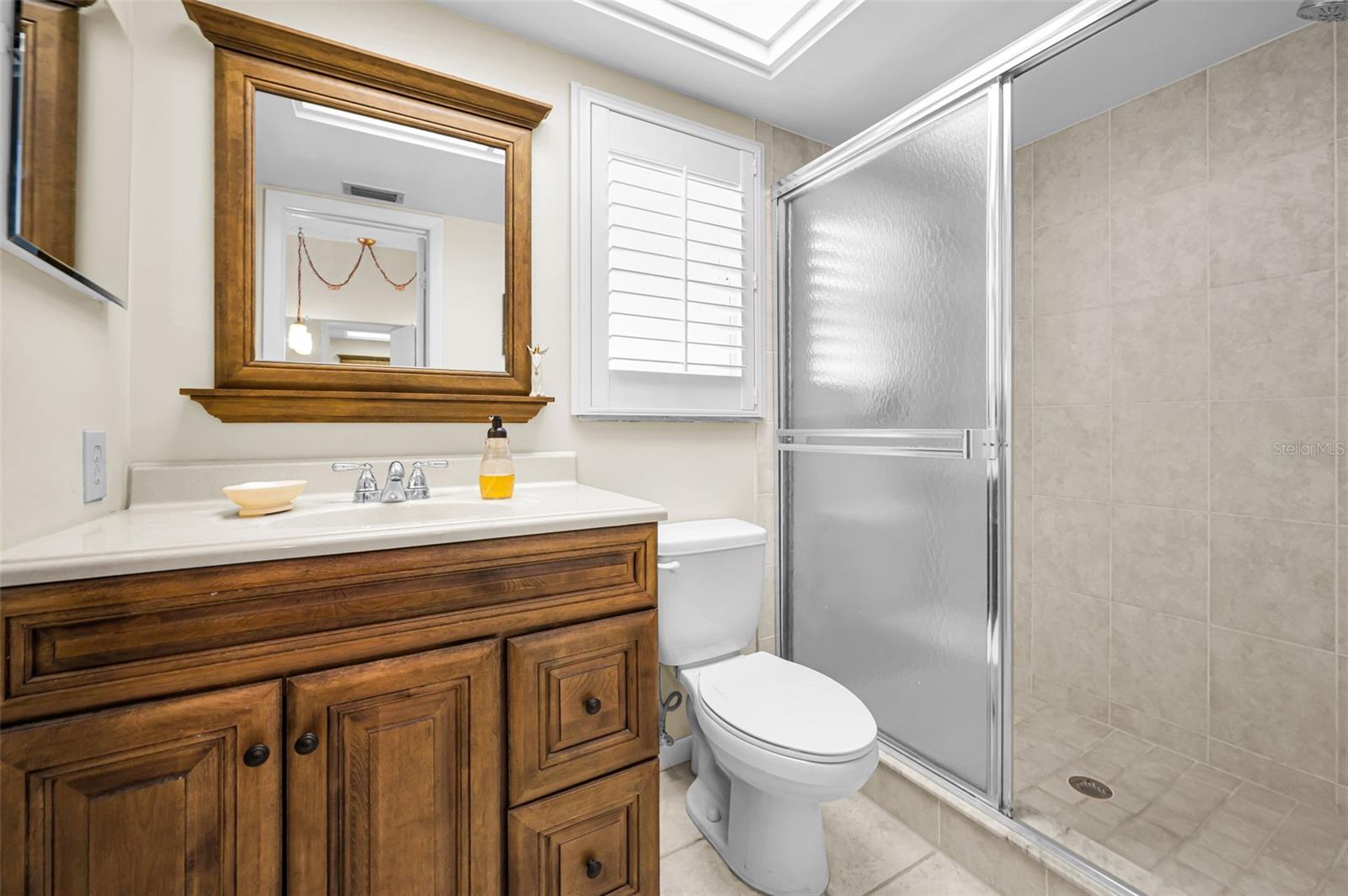 Image 24 of 46 For 2255 Wilshire Drive