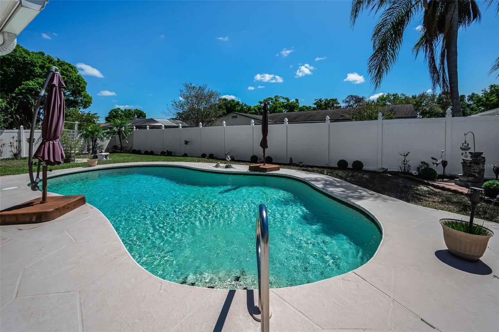 Image 33 of 46 For 2255 Wilshire Drive