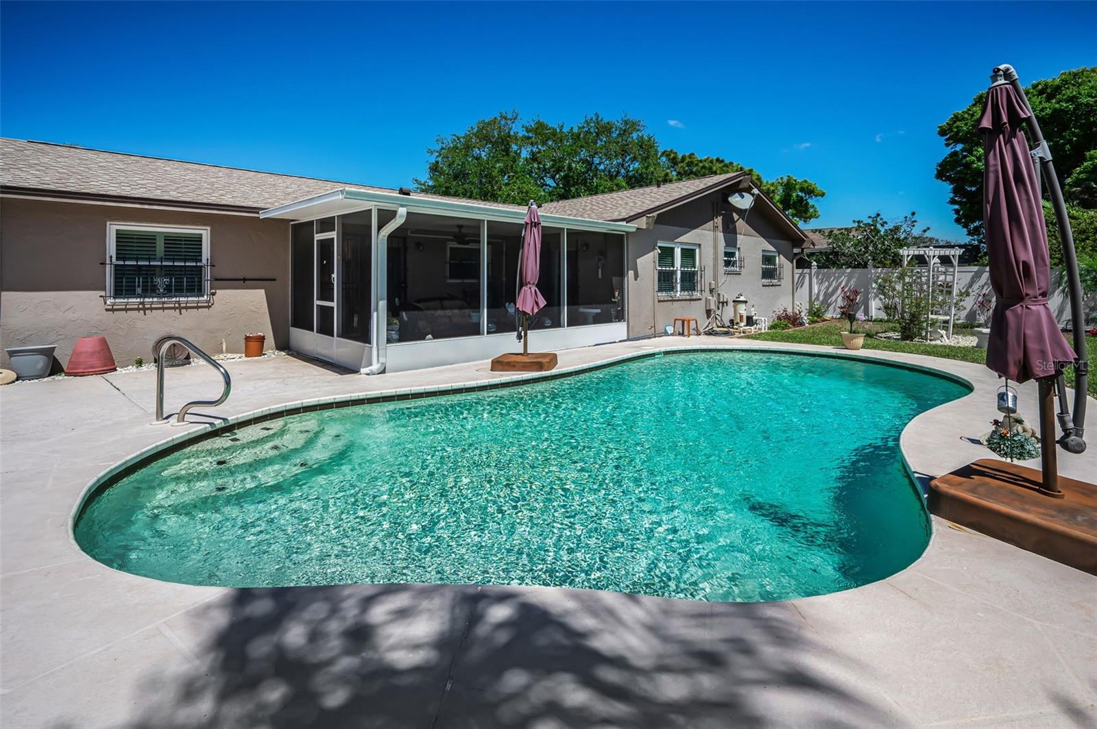 Image 34 of 46 For 2255 Wilshire Drive