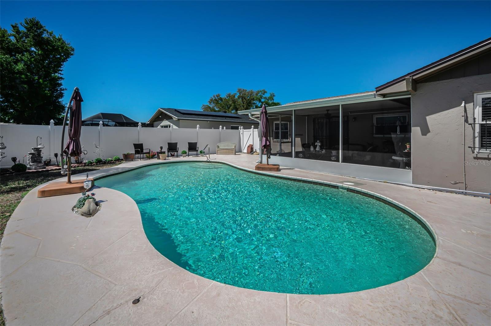 Image 36 of 46 For 2255 Wilshire Drive