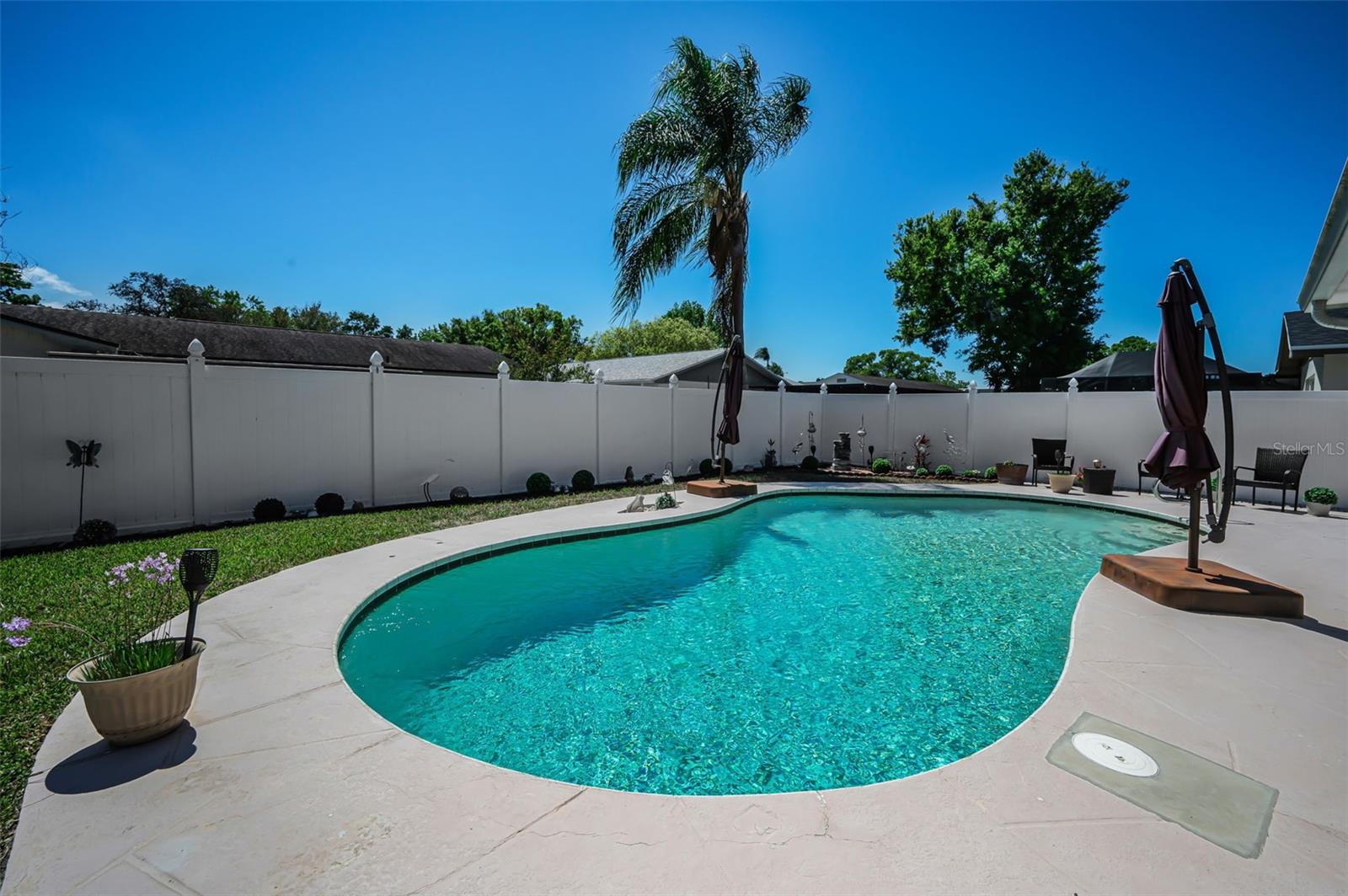 Image 5 of 46 For 2255 Wilshire Drive