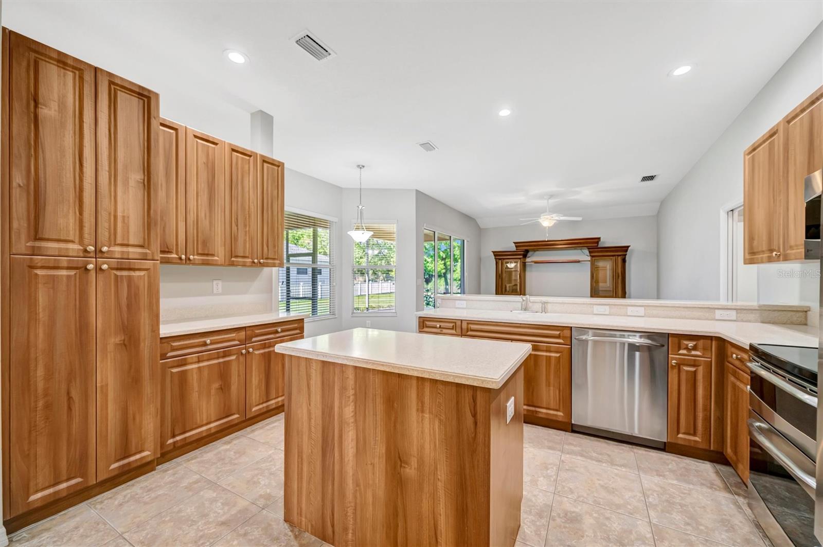 Image 28 of 71 For 4510 29th Avenue Circle E