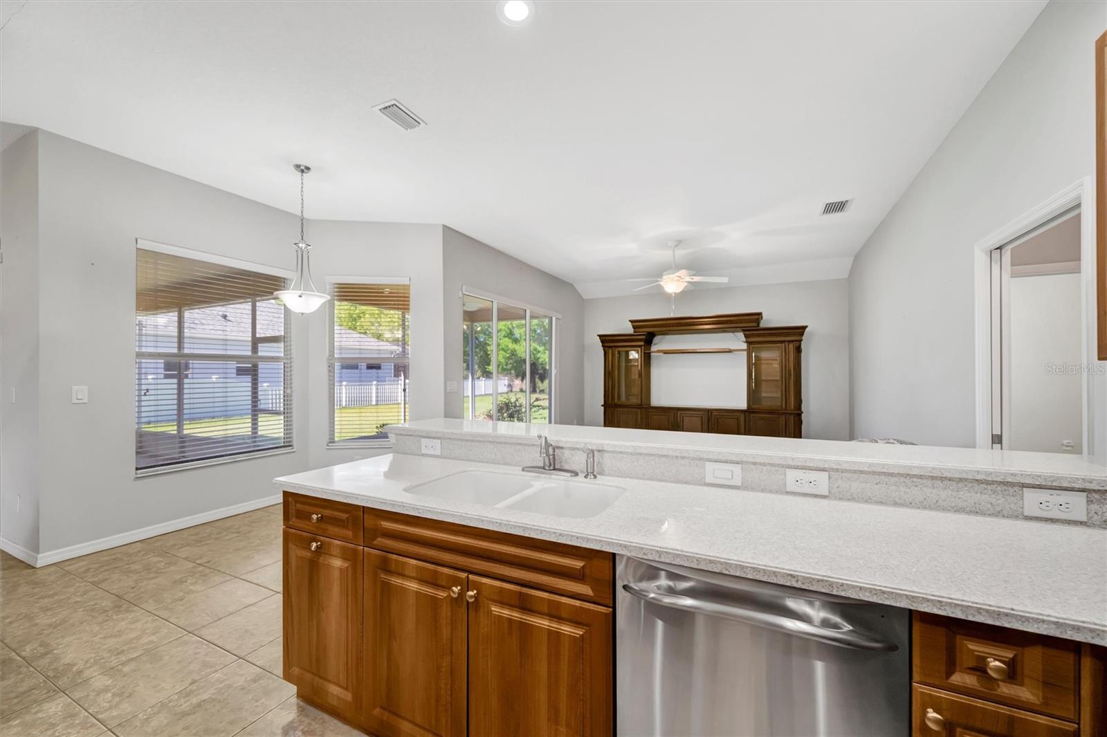 Image 32 of 71 For 4510 29th Avenue Circle E