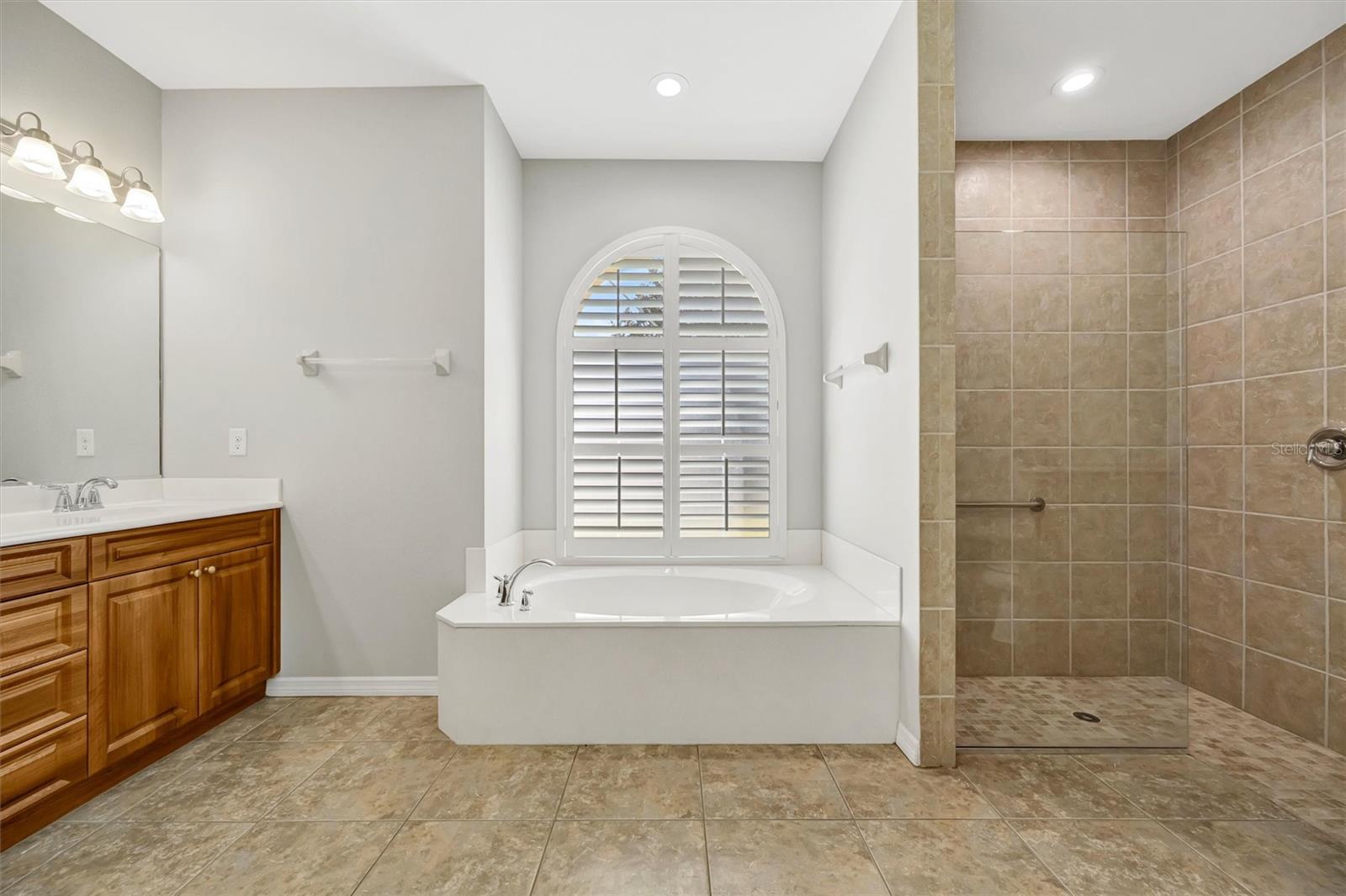 Image 45 of 71 For 4510 29th Avenue Circle E