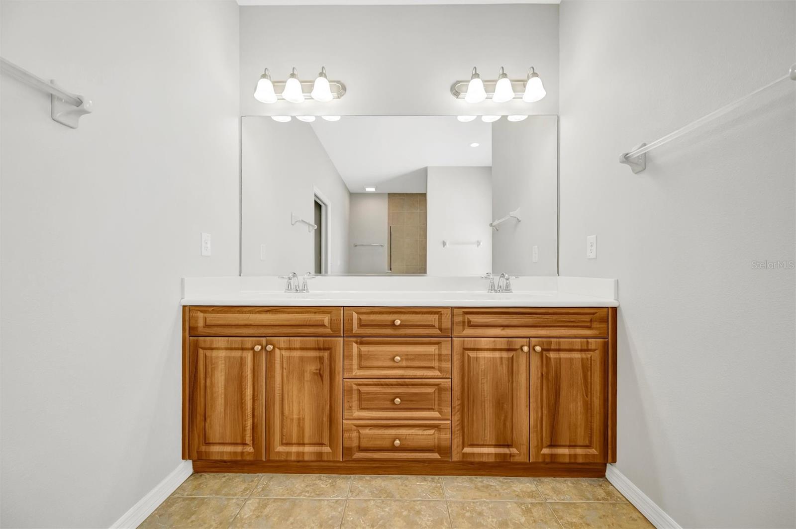 Image 48 of 71 For 4510 29th Avenue Circle E