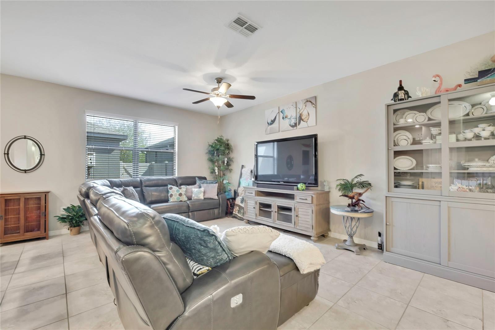 Image 5 of 48 For 17581 Brighton Lake Road