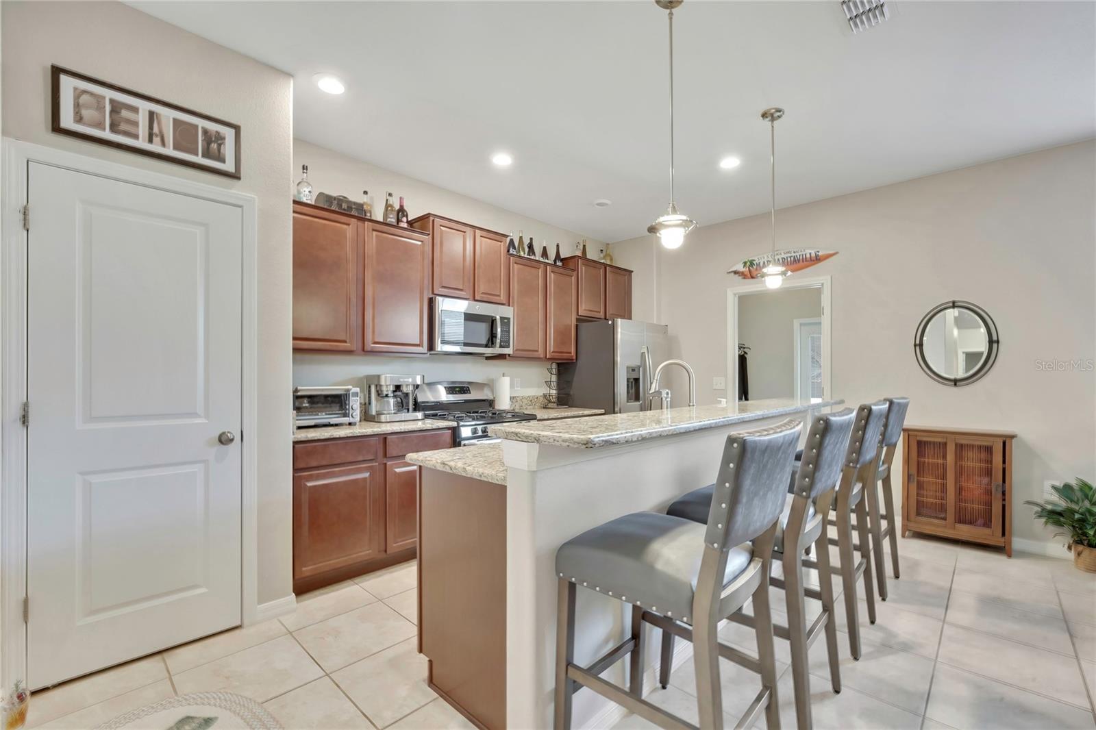 Image 8 of 48 For 17581 Brighton Lake Road