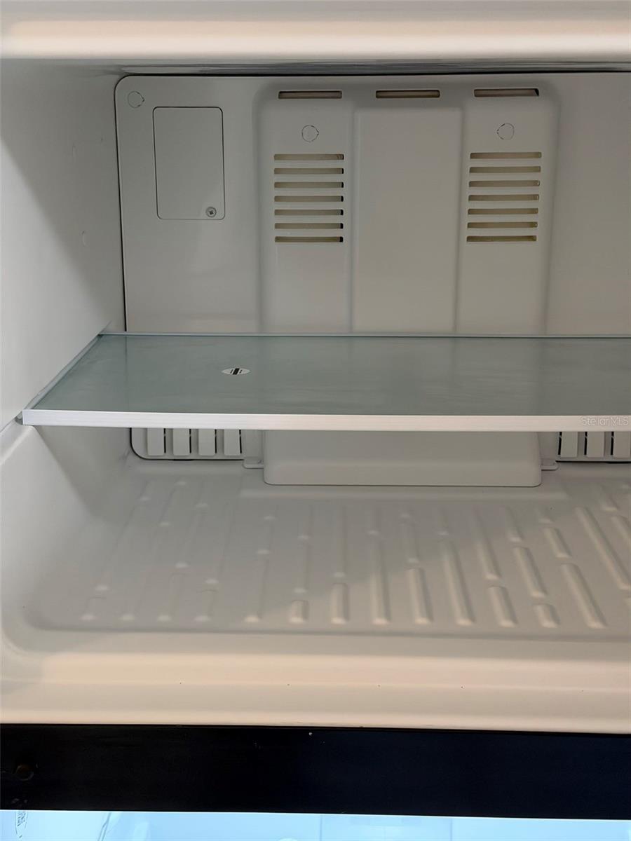 Image 5 of 23 For 8105 Klondyke Street