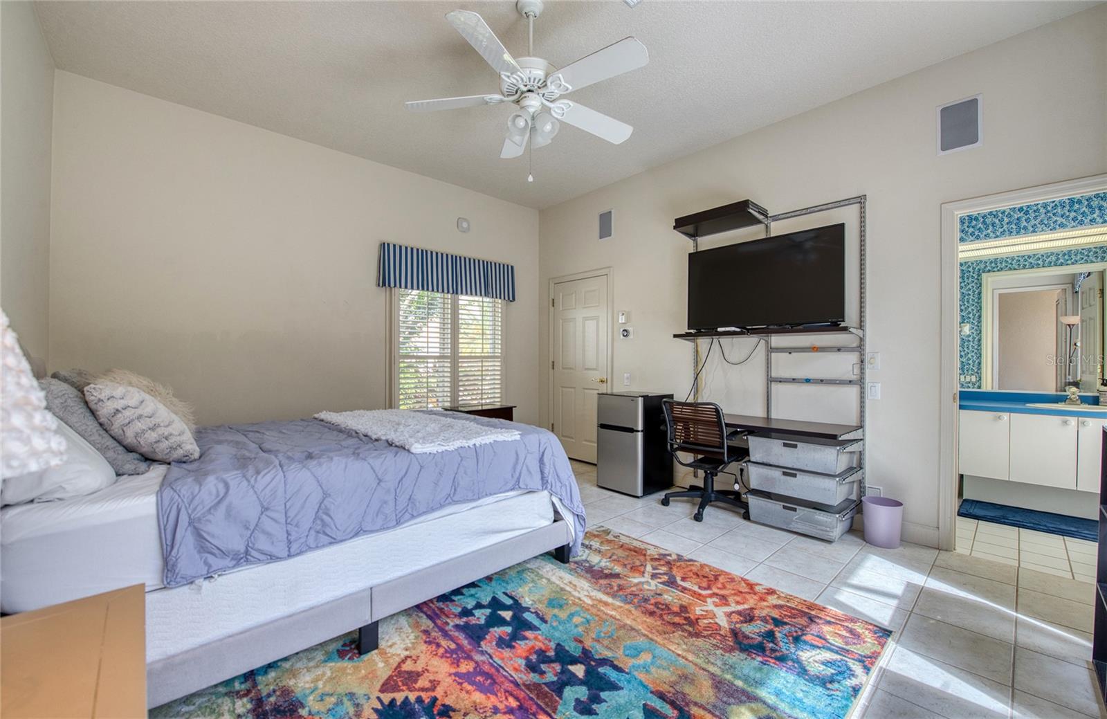 Image 22 of 59 For 8736 54th Avenue E