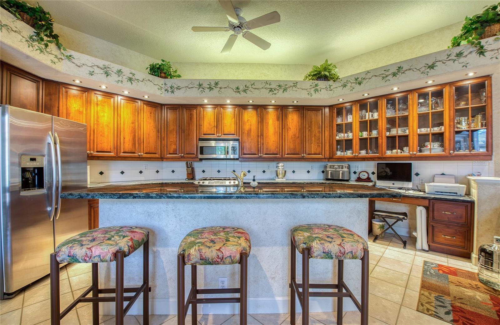 Image 9 of 59 For 8736 54th Avenue E