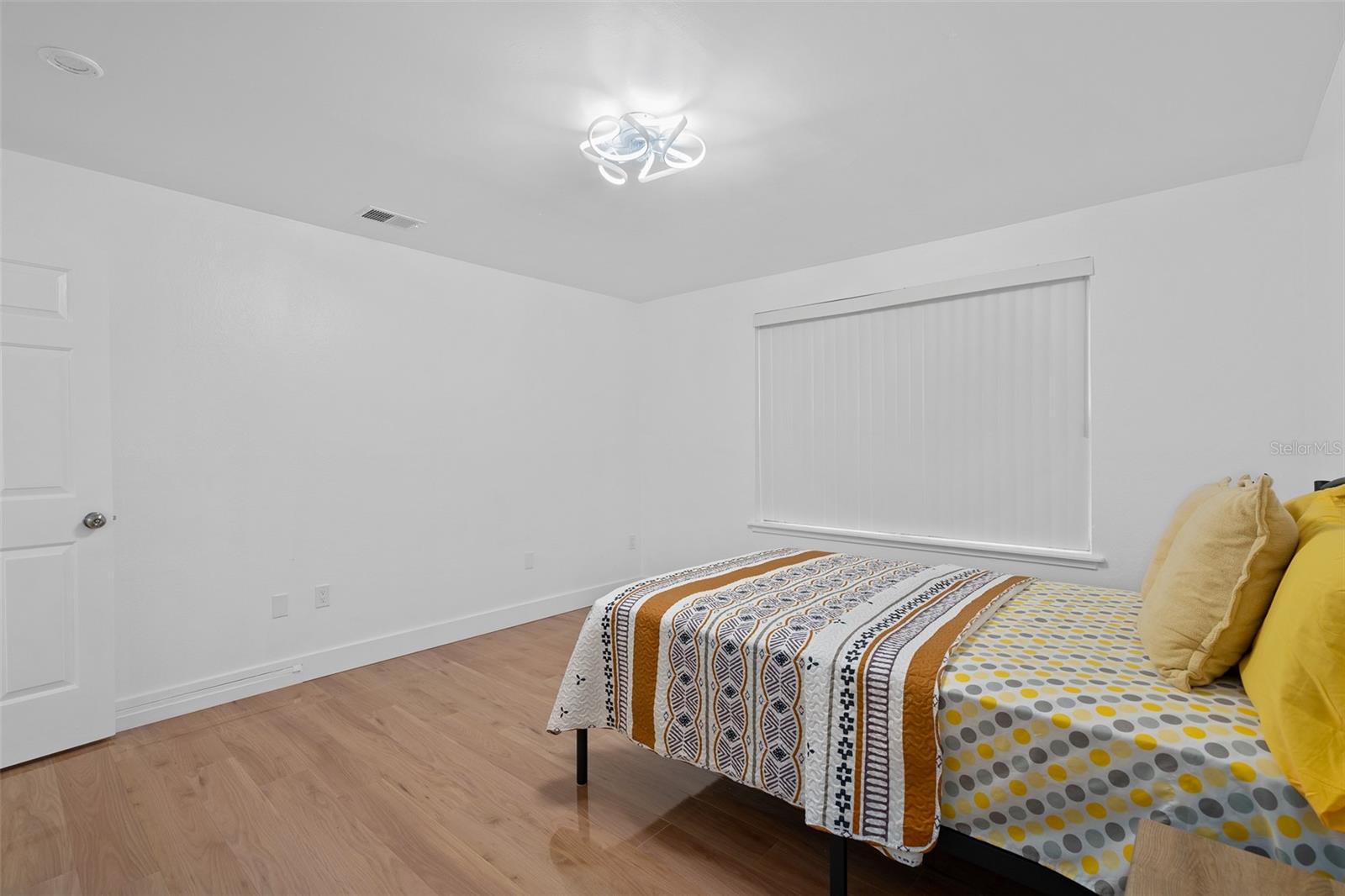 Image 20 of 31 For 4190 Versailles Drive 4190d