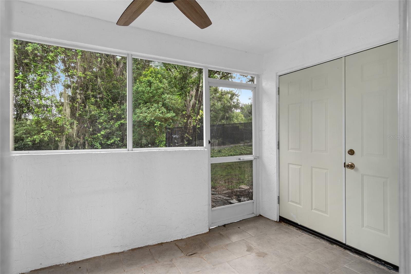 Image 24 of 31 For 4190 Versailles Drive 4190d