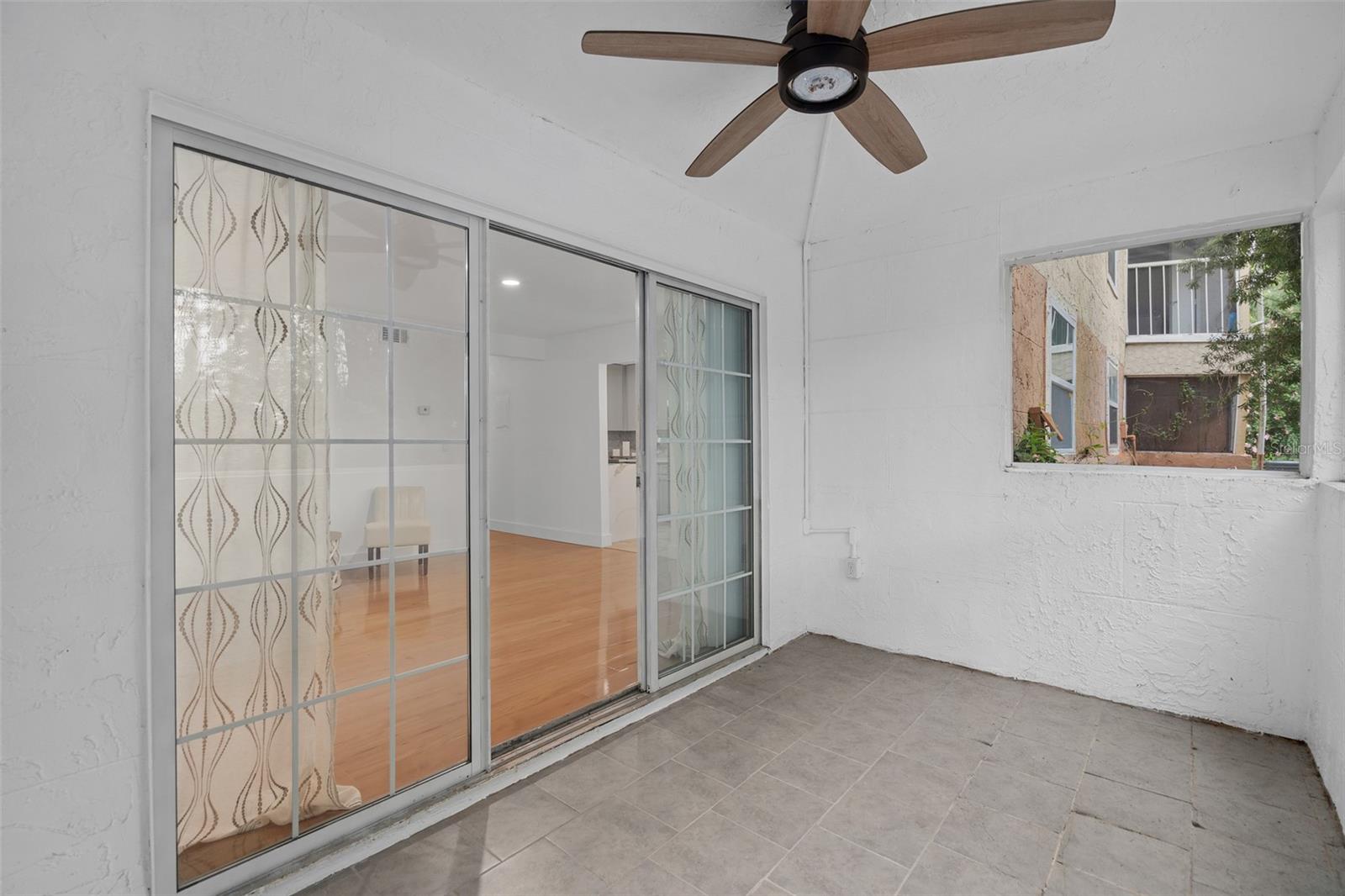 Image 25 of 31 For 4190 Versailles Drive 4190d