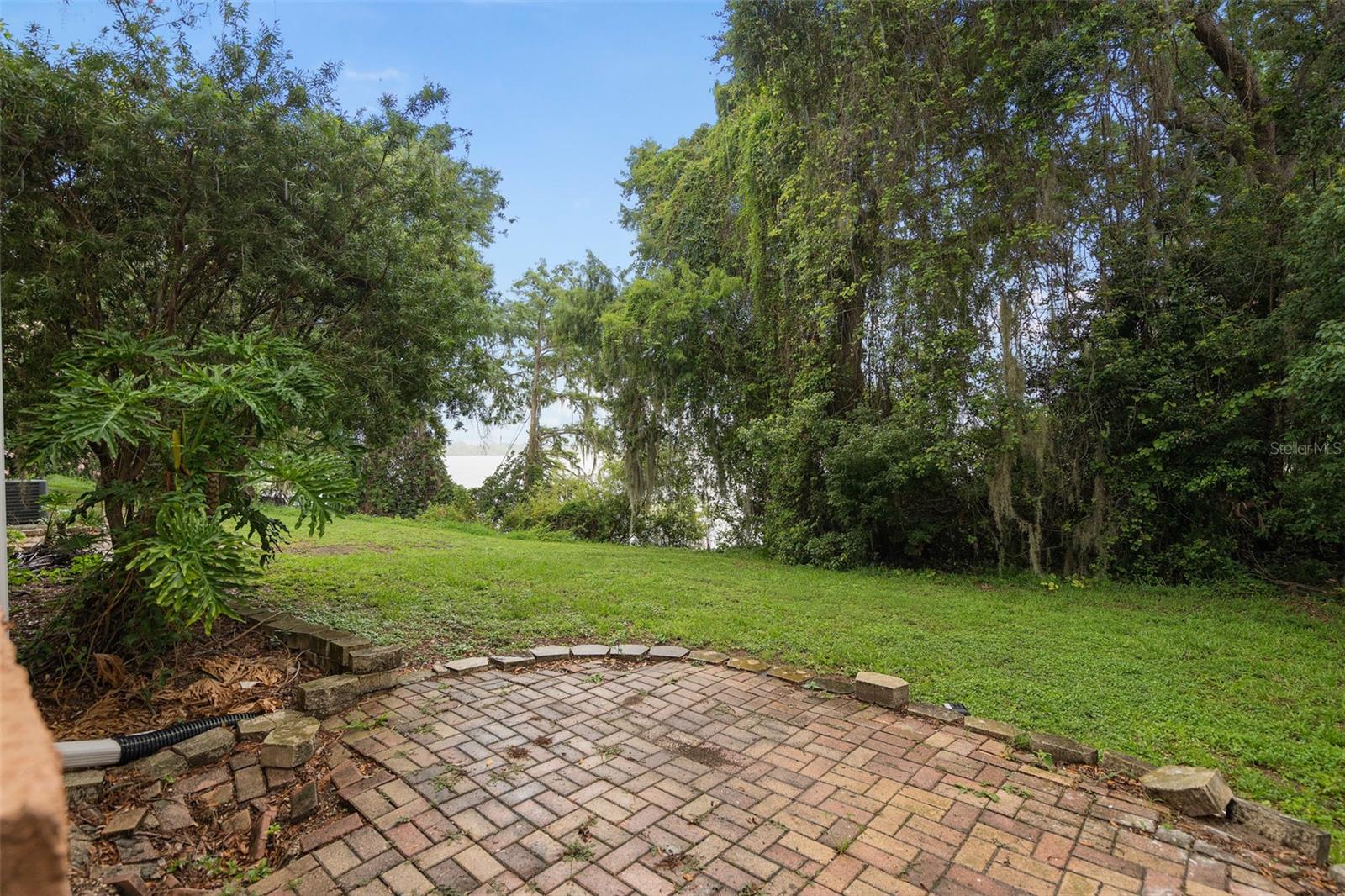 Image 27 of 31 For 4190 Versailles Drive 4190d