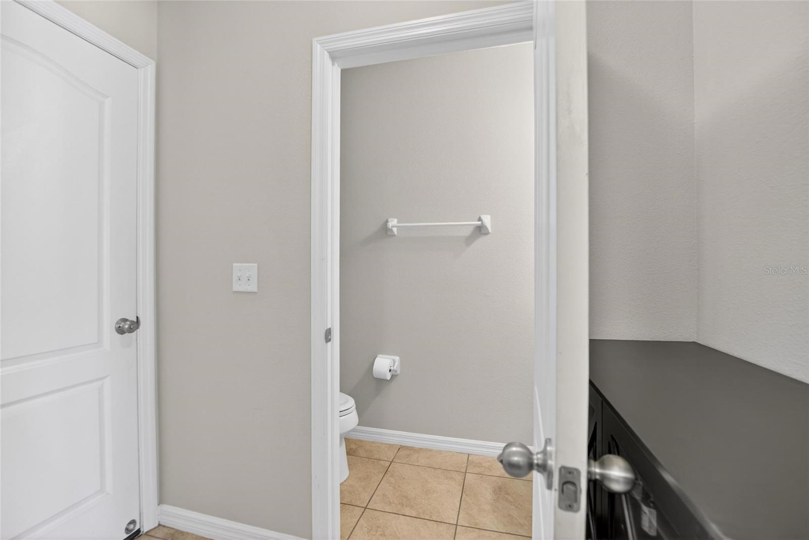 Image 14 of 71 For 11932 Grand Kempston Drive