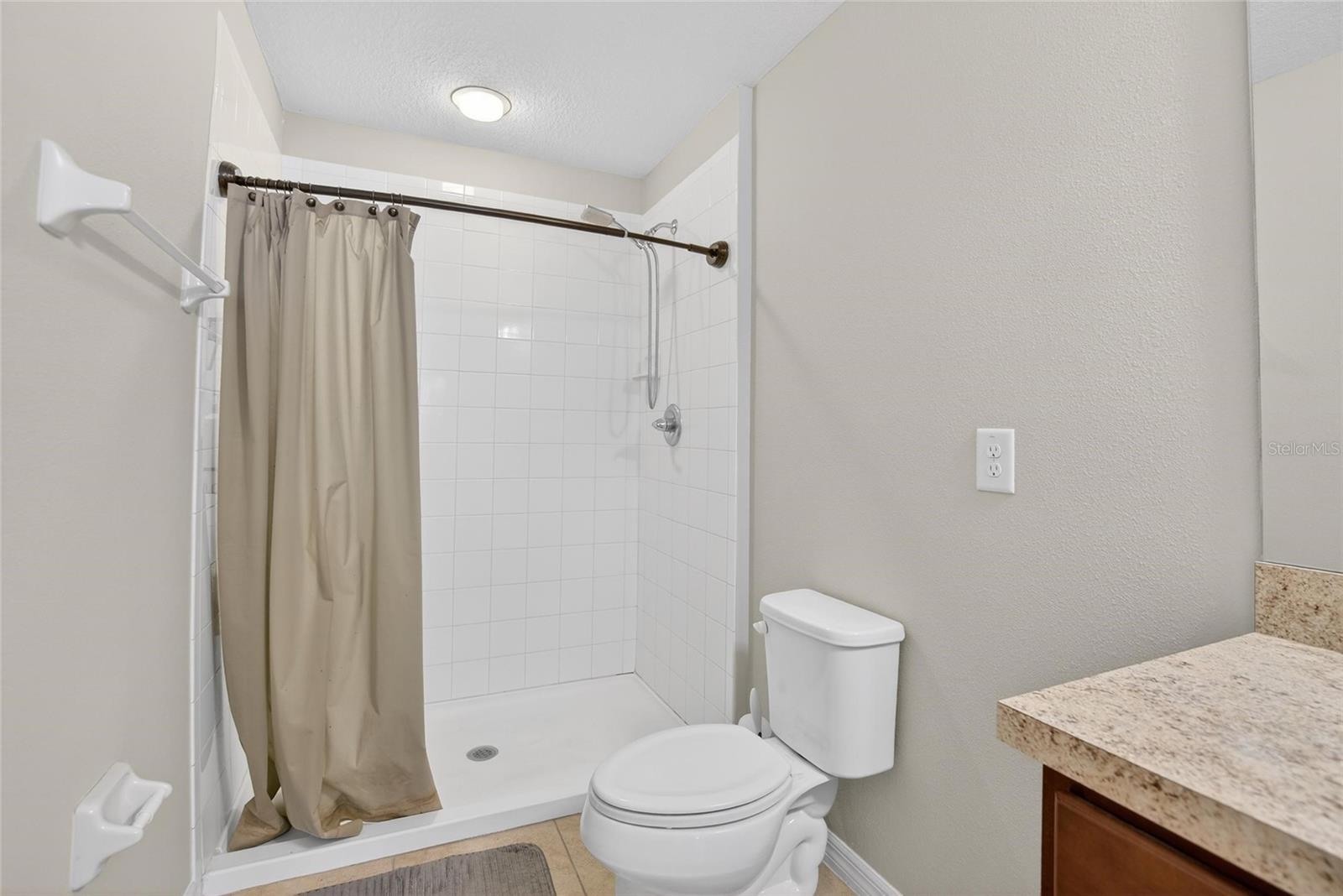 Image 34 of 71 For 11932 Grand Kempston Drive