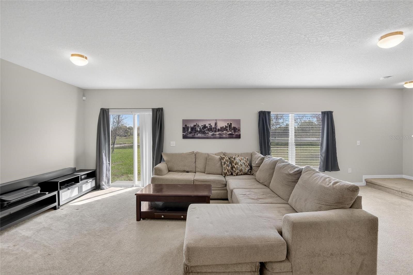 Image 5 of 71 For 11932 Grand Kempston Drive