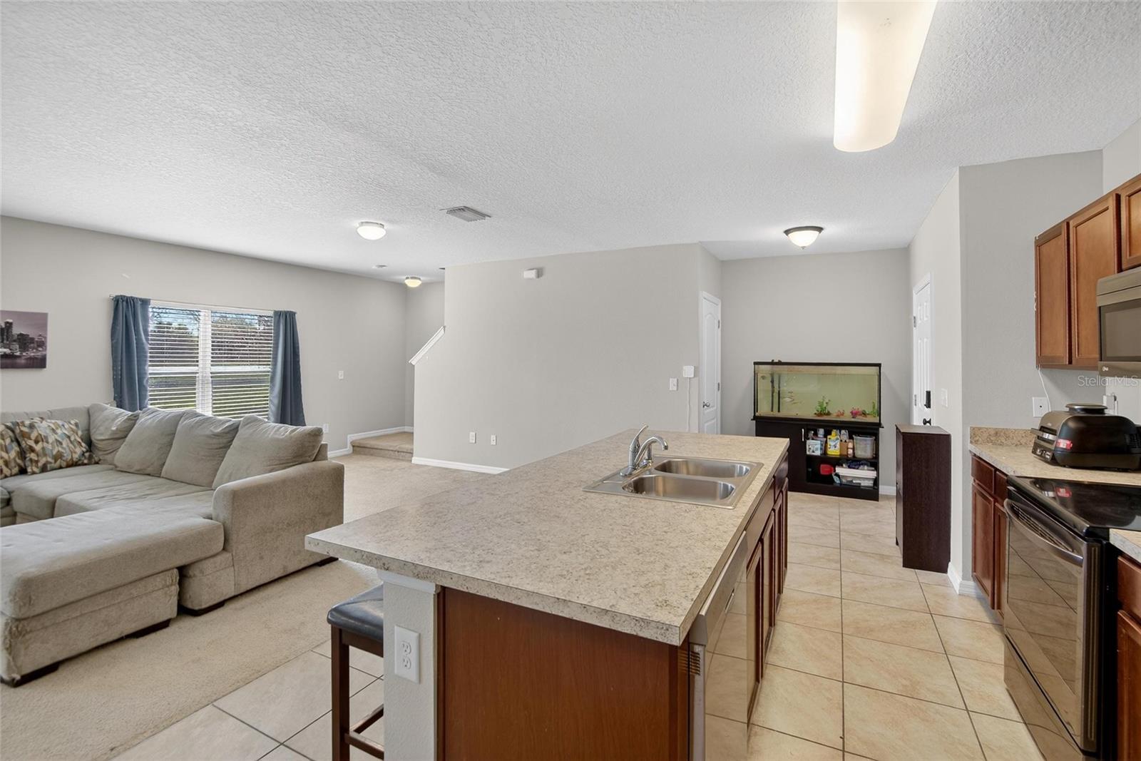 Image 8 of 71 For 11932 Grand Kempston Drive