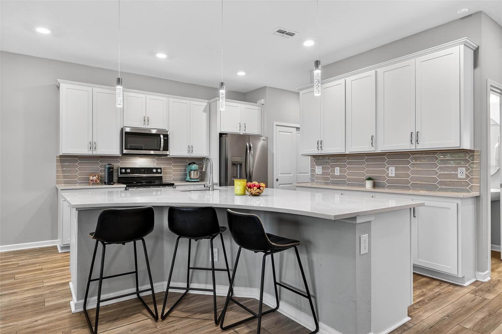 Image 10 of 44 For 339 Sandbar Avenue Ne