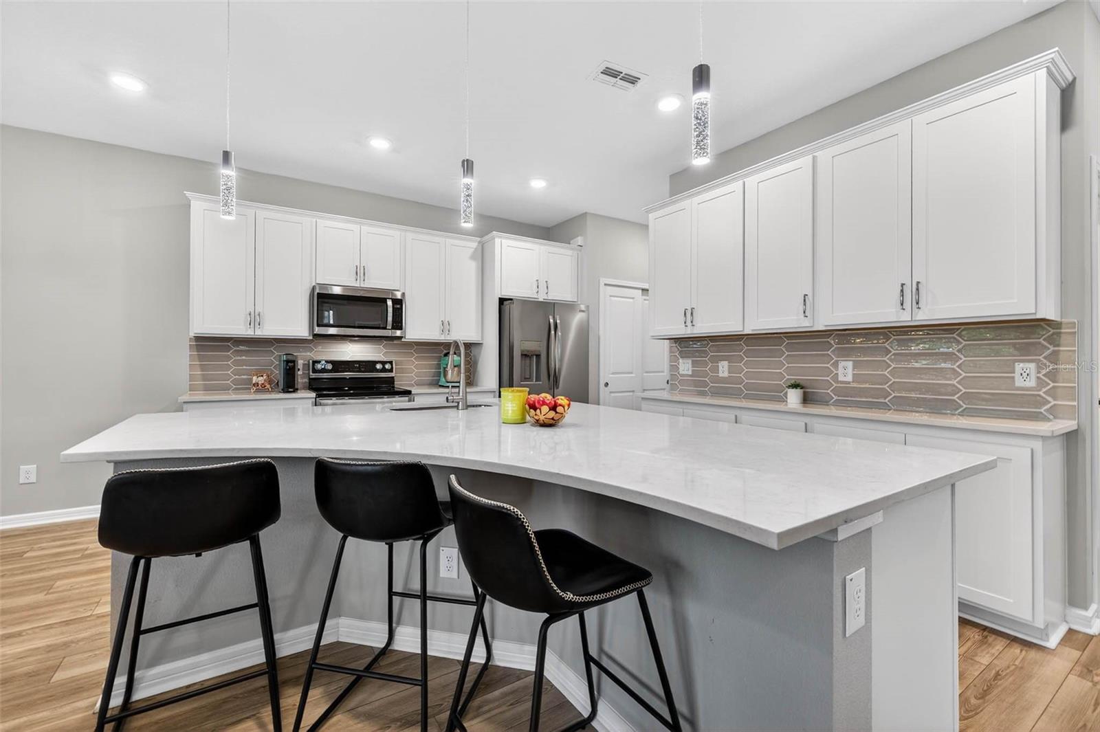 Image 11 of 44 For 339 Sandbar Avenue Ne