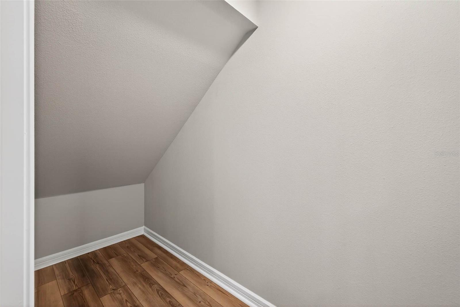 Image 21 of 44 For 339 Sandbar Avenue Ne