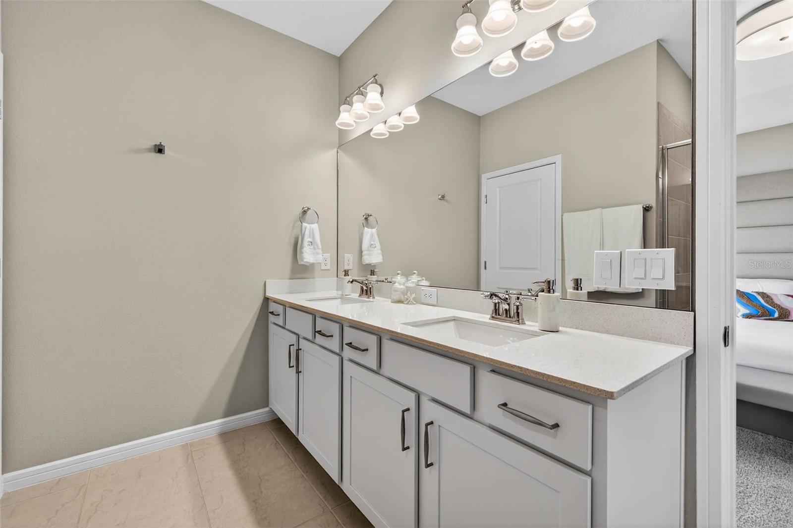 Image 26 of 44 For 339 Sandbar Avenue Ne