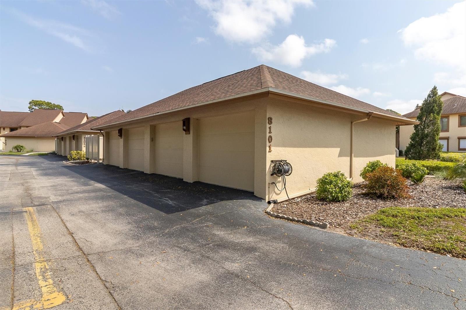 Image 32 of 41 For 8101 Bardmoor Place 104h