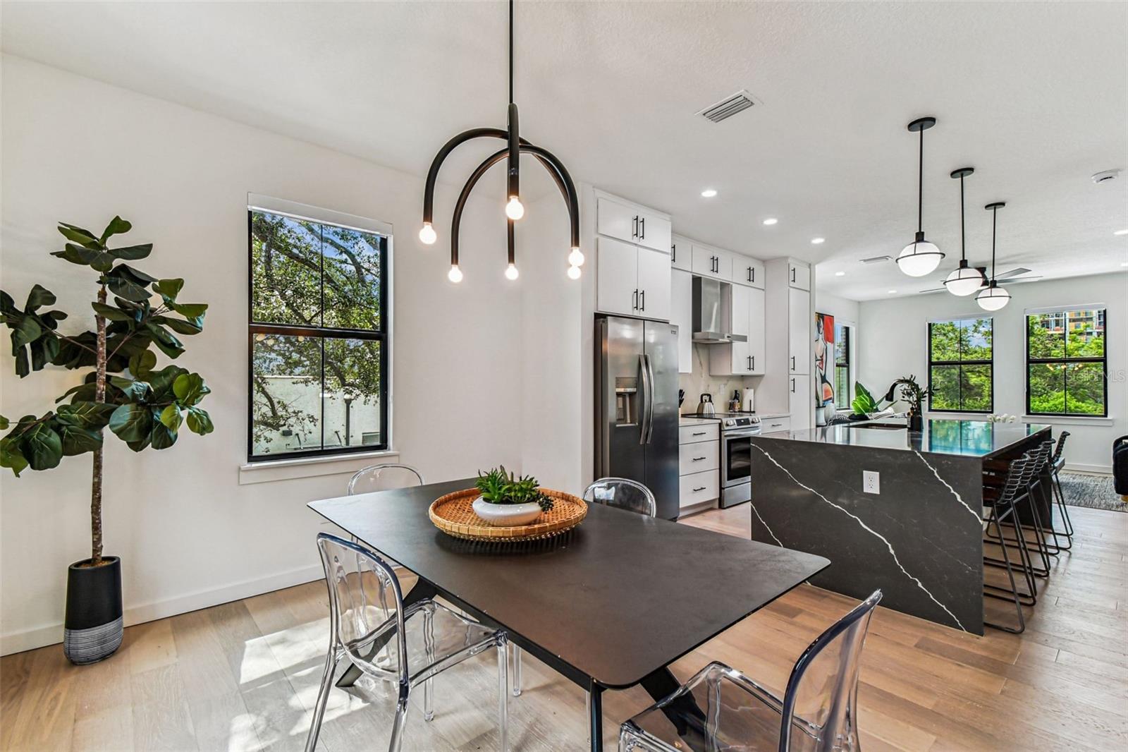 Image 36 of 93 For 1218 Kay Street 16